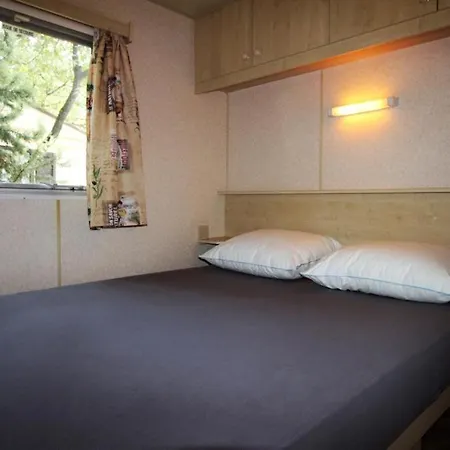 Harbers Zonvakanties Chalets Met Airco Camping Lei Suves Roquebrune Sur Argens Exterior photo