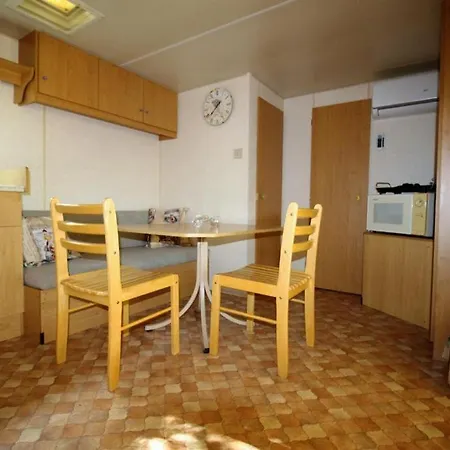 Harbers Zonvakanties Chalets Met Airco Camping Lei Suves Roquebrune Sur Argens Exterior photo