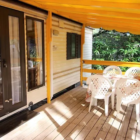 Harbers Zonvakanties Chalets Met Airco Camping Lei Suves Roquebrune Sur Argens Exterior photo