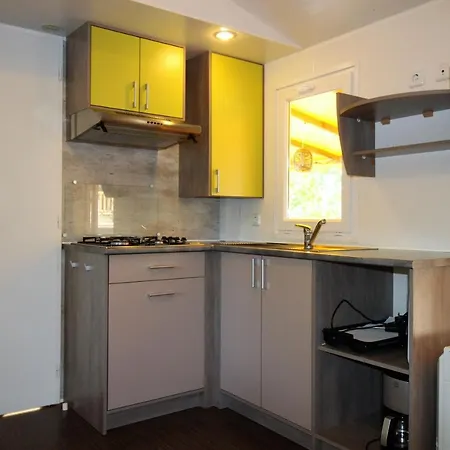 Harbers Zonvakanties Chalets Met Airco Camping Lei Suves Roquebrune Sur Argens Exterior photo