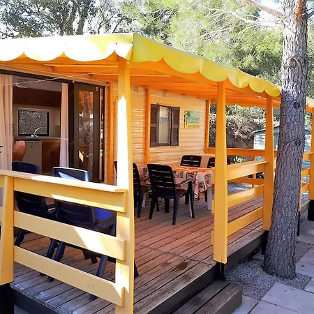 Harbers Zonvakanties Chalets Met Airco Camping Lei Suves Roquebrune Sur Argens Exterior photo