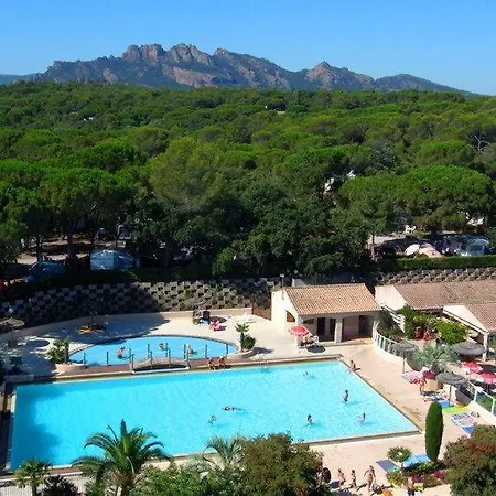 Harbers Zonvakanties Chalets Met Airco Camping Lei Suves Roquebrune Sur Argens Exterior photo