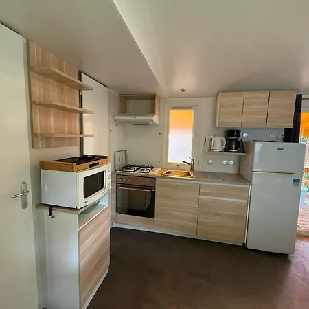 Harbers Zonvakanties Chalets Met Airco Camping Lei Suves Roquebrune Sur Argens Exterior photo